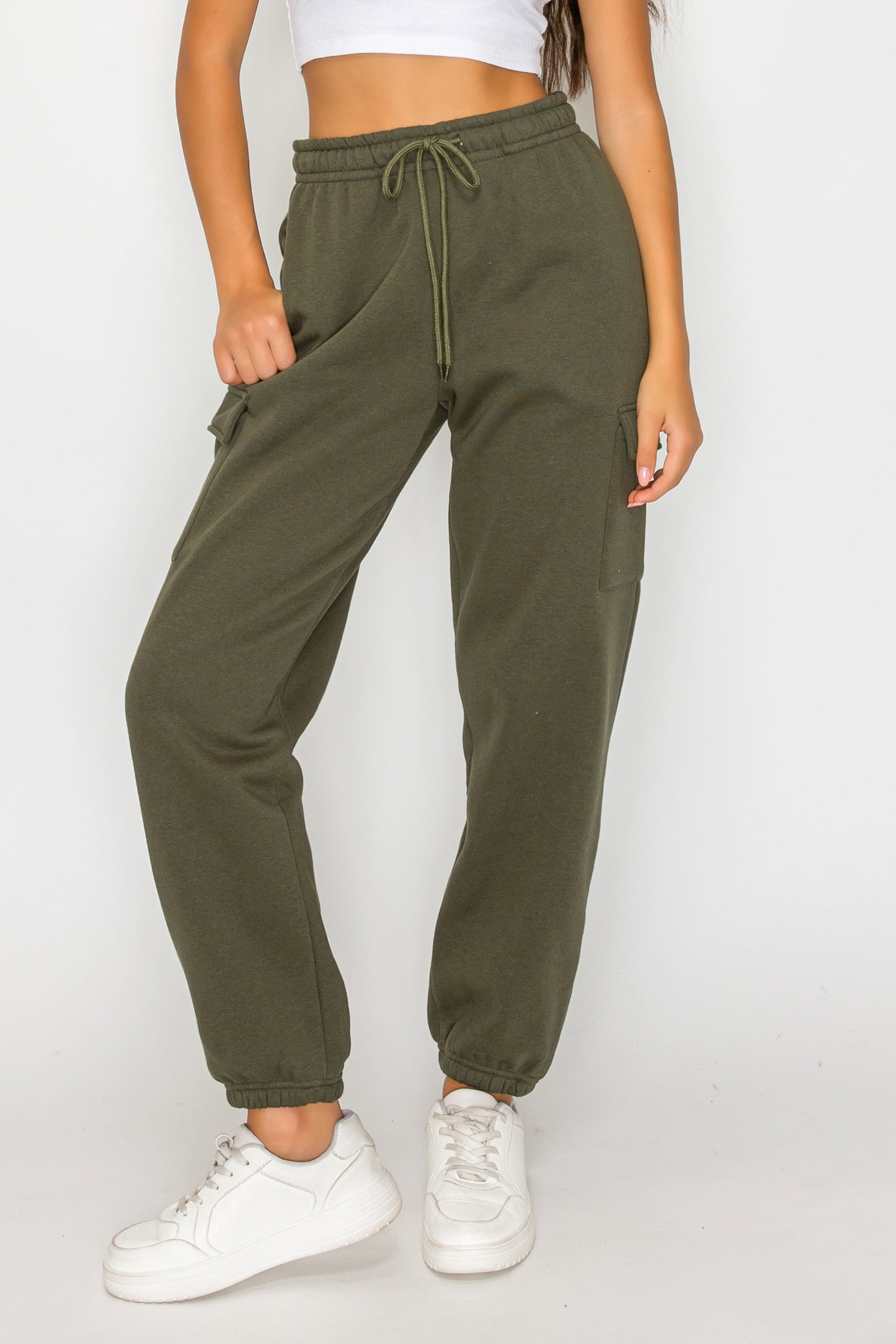 Relaxed Fleece Cargo Sweatpants